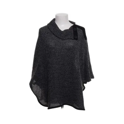 Poncho (Grå) från Signature Experience Akryl