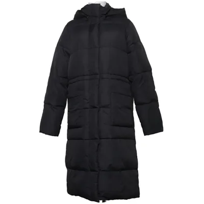 Winter coat (Black) from Basic Apparel Recycled polyester