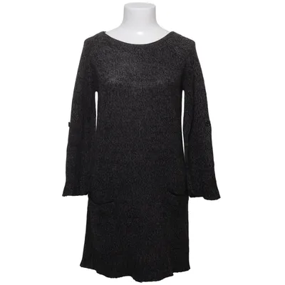 Klänning (Grå, Svart, Vit) från Mot de Passe
