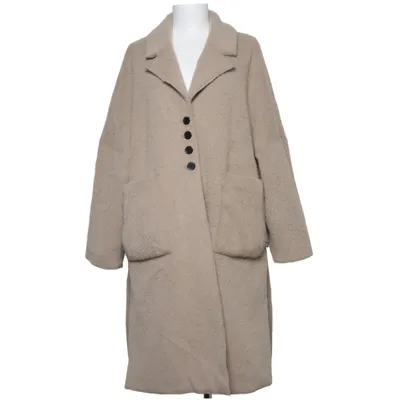 Manteau (Beige) de Freaky Nation Polyester