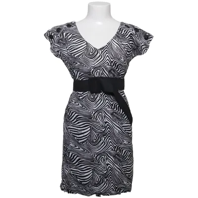 Klänning (Svart, Vit, Flerfärgad) från POP England Bomull