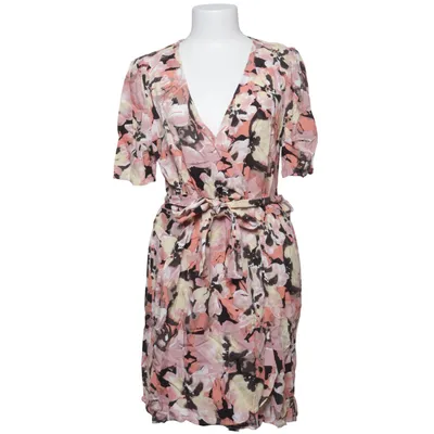 Omlottklänning (Rosa, Gul, Flerfärgad) från Monki Viskos