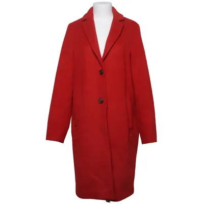 Manteau (Rouge) de Marie Lund