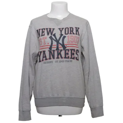 Collegetröja (Grå) från Majestic Athletic