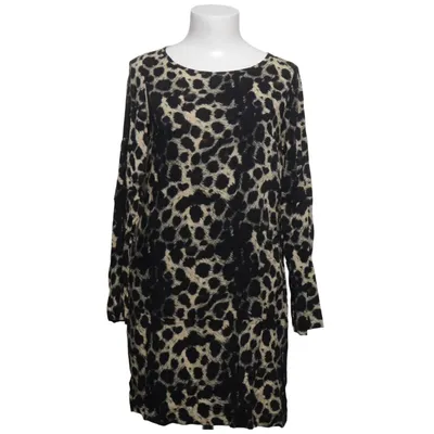 Klänning (Svart, Beige) från Vero Moda Viskos