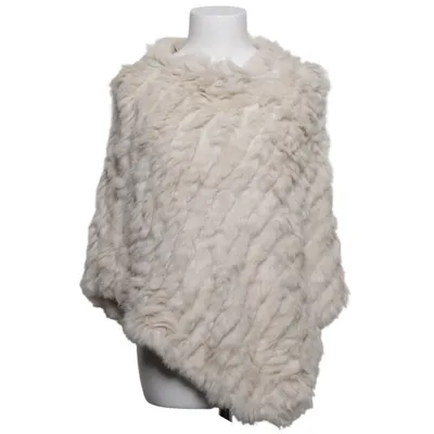 Poncho (Knitted Rabbit) de Orchid Acrylique, Fourrure