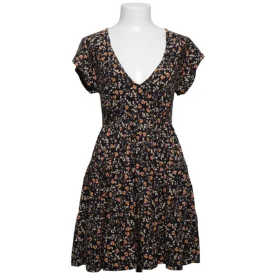 Klänning (Svart, Flerfärgad) från Urban Outfitters