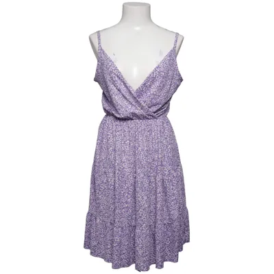 Robe (Violet, Blanc) de Trendyol