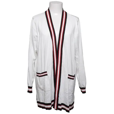 Cardigan (Blanc, Noir, Rouge) de Laura Kent