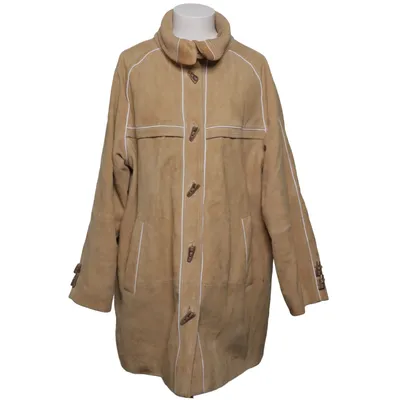 Manteau (Beige) de Résumé