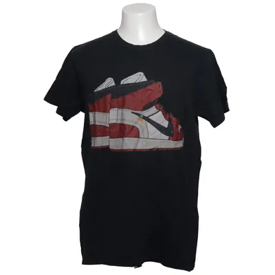 T-shirt (Black, Red, White) from Gildan Activewear Cotton