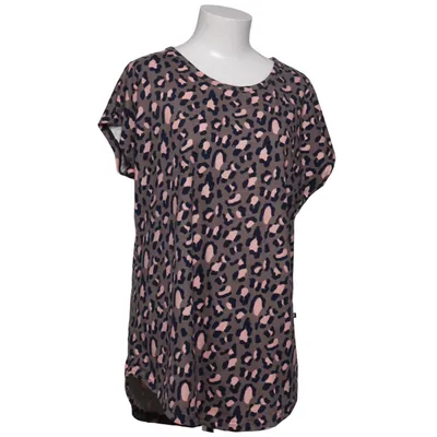 T-shirt (Gray, Pink, Black) from Hangmatta Norhult Viscose