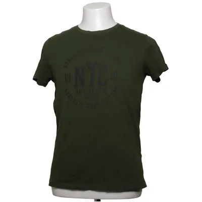 T-shirt (Green) from Reaction