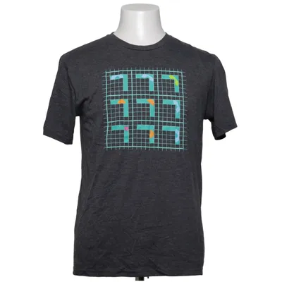 T-shirt (Perfect Tri) från District Bomull, Polyester, Viskos