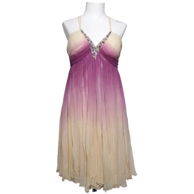 Aftonklänning (Lila, Beige, Vit) från Luxuar Limited