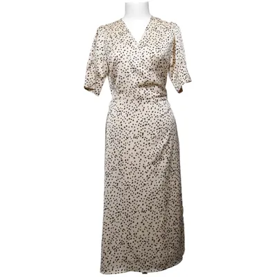 Slå-om-kjole (Mari Big Dot Dress) fra Neo Noir Polyester