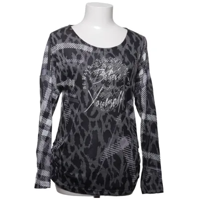 Long sleeve T-shirt (Gray, Black, White) from Liberty Woman