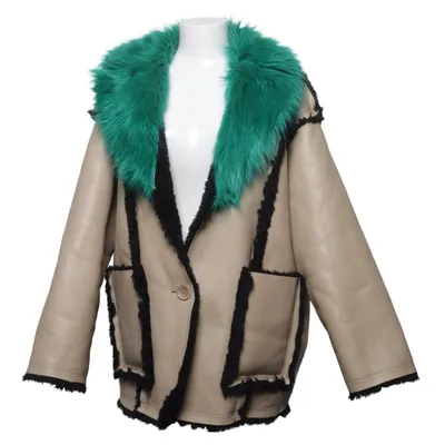 Veste en peau de mouton retournée (Beige, Noir, Vert) de Stand Studio