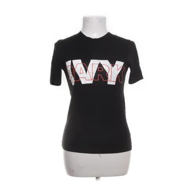 T-shirt (Black) from Ivy Park