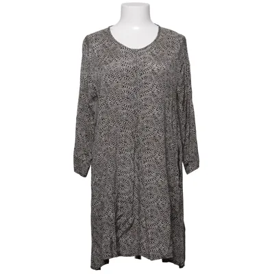 Klänning (Svart, Vit, Flerfärgad) från The Masai Clothing Company Viskos