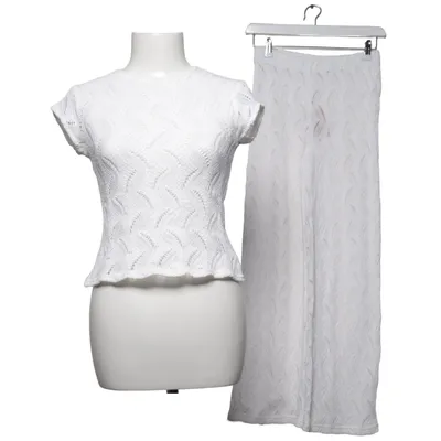 Set (Vit) från Bik Bok Återvunnen bomull, Återvunnen polyester