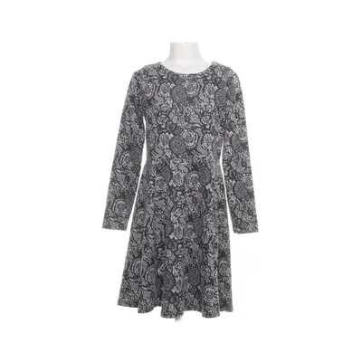 Klänning (Svart, Vit, Flerfärgad) från Yigga Elastan, Polyester, Viskos