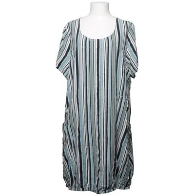 Klänning (M56079C) från Zizzi Viskos