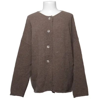 Cardigan (Brown) from By Aylin Koenig