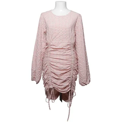 Klänning (Fancy Ruche Dress) från NLY Trend Elastan, Polyester