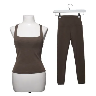 Trainingsanzug Set (Braun) von Beyond Yoga