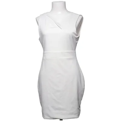 Robe (Blanc) de Karen