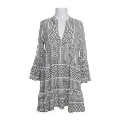 Kjole (Grøn, Hvid) fra Pigalle Viscose