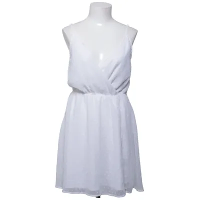 Jurk (Wit) van Iva Nikolina x NA-KD Polyester