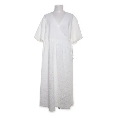 Wrap dress (White) from Carin Wester Polyester