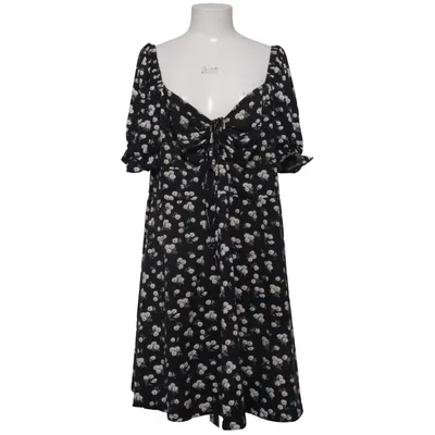 Klänning (Svart, Vit, Gul) från Shein Curve Elastan, Polyester