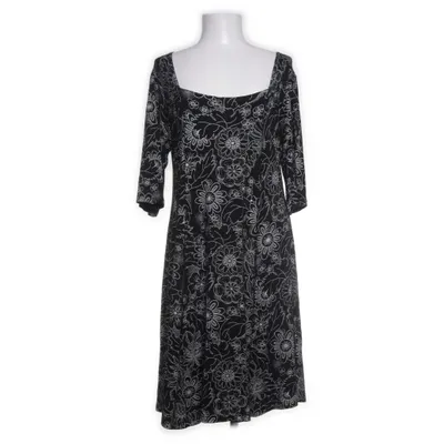 Klänning (Svart, Vit) från By Challis Elastan