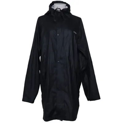 Raincoat (Black) from Strøva Polyurethane