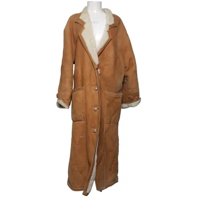 Shearling jacket (Brown, White) from Latif