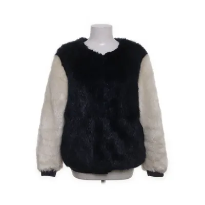 Vinterjacka (Vit, Blå, Svart) från Ida Sjöstedt Pälsimitation