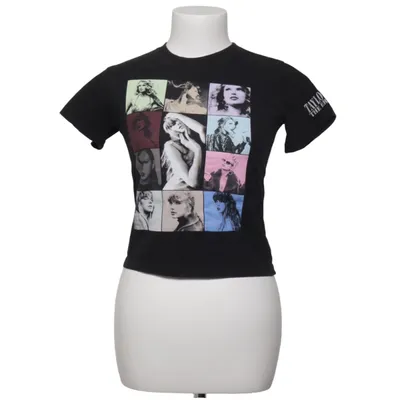 T-shirt (The Eras Tour) från Taylor Swift Bomull