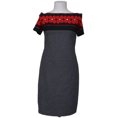Robe (Noir, Blanc, Rouge) de Frank Lyman