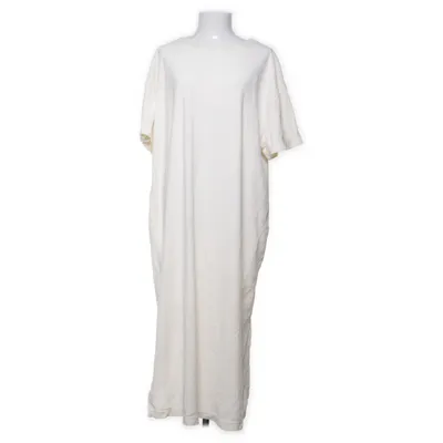 T-shirt (Beige) från TurQuoise Bomull