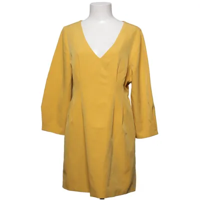 Klänning (PINTUCK WAIST DRESS) från NLY Elastan, Polyester