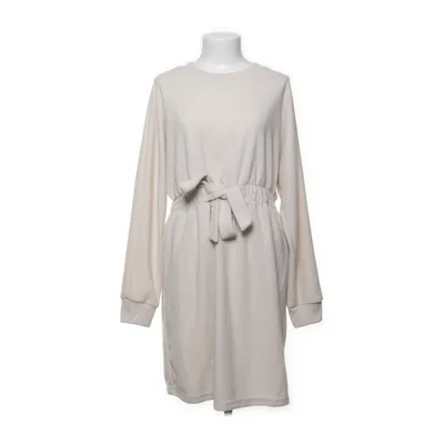 Huvklänning (Beige) från Page One Polyester