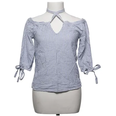 Top (Tied Off Shoulder Top) van Debiflue x NA-KD Katoen