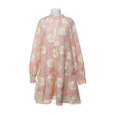 Klänning (JASMINE) från Stine Goya Polyamid, Återvunnen polyester, Viskos