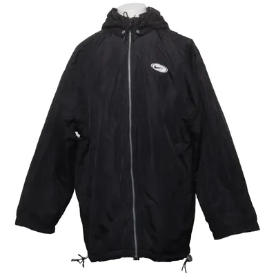 Jack (Vintage Nike windbreaker jacket, y2k Nike jacket, oversized streetwear jacket, retro sportswear, black hooded jacket, Nike rain jacket, lightweight windbreaker, 2000s sports fashion, old school Nike style, skatewear aesthetic, techwear jacket, oversized fit jacket, unisex streetwear, urban fashion style, vintage athletic wear, minimalist sports jacket, classic swoosh jacket, casual oversized outerwear, festival streetwear, dark aesthetic fashion, grunge streetwear, utility jacket style, rave outfit layer, sporty y2k aesthetic, rare vintage Nike, baggy street style, retro urban fashion, everyday windbreaker, vintage sports jacket, tiktok streetwear y2k, streetwear, vintage, retro, oversized, nikecore, techwear, skater style, urban fashion, old school sportswear, grunge aesthetic, minimalist style, darkwear, rave fashion, festival outfit, casual street style, sporty aesthetic, 2000s fashion, hype style, tiktok fashion, pinterest outfit, unisex fashion, baggy fit, athleisure, utility wear, gorpcore vibes, cyber y2k, sporty streetwear, lightweight jacket, classic vintage look) van Nike Nylon, Polyester