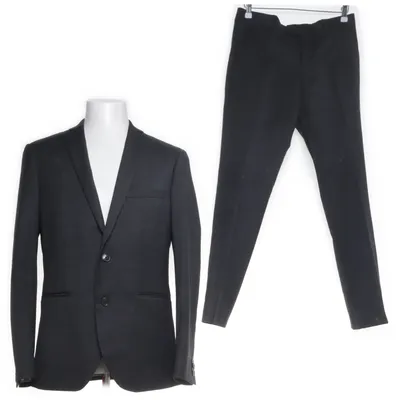 Suit (Gray) from Martinique