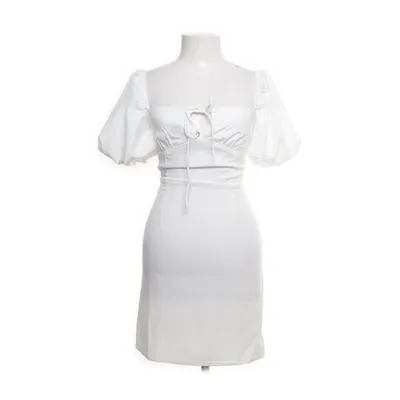 Robe (Blanc) de Nelly x Glamorous Polyester