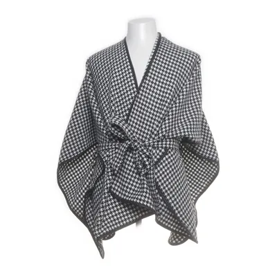 Poncho (White, Black) from Cache Cache